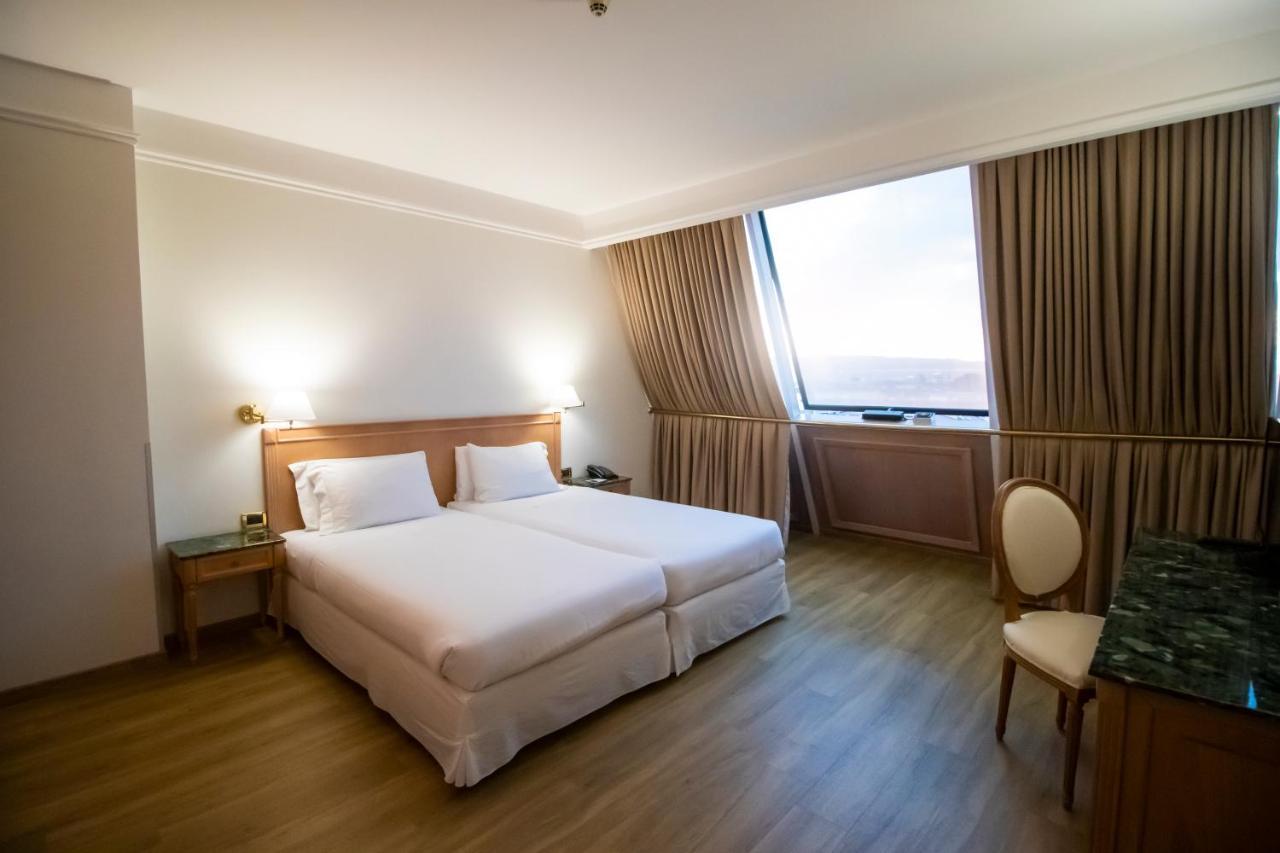 SHG Hotel De La Ville Vicenza Esterno foto