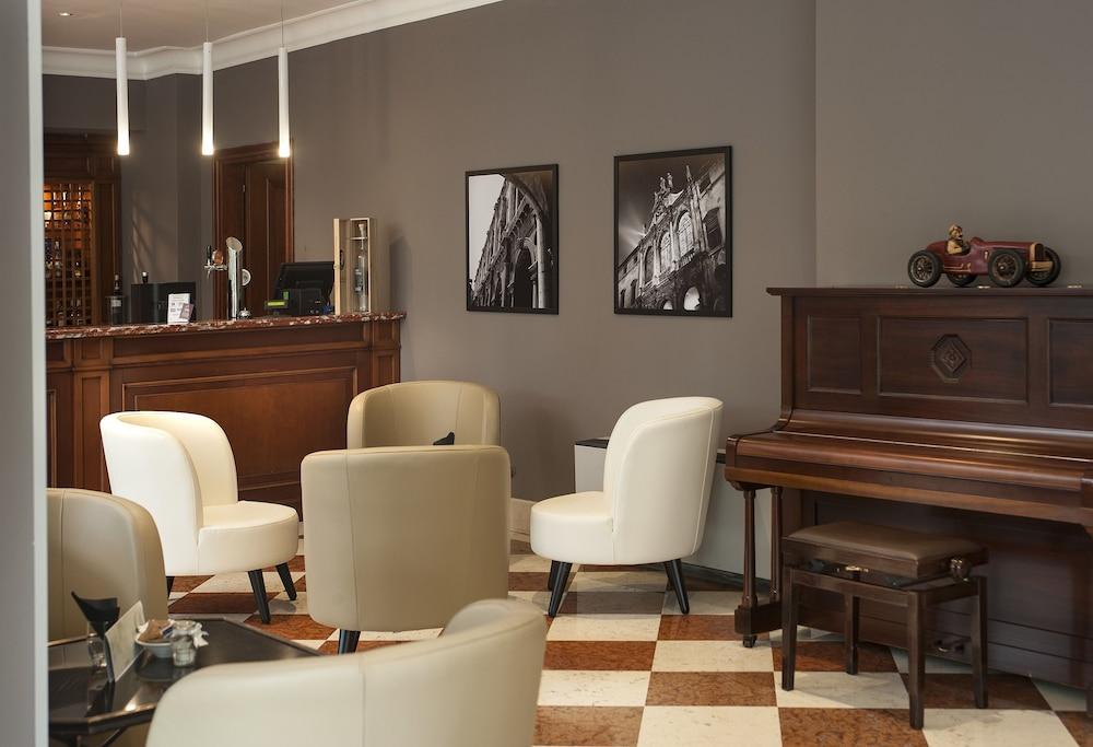 SHG Hotel De La Ville Vicenza Esterno foto