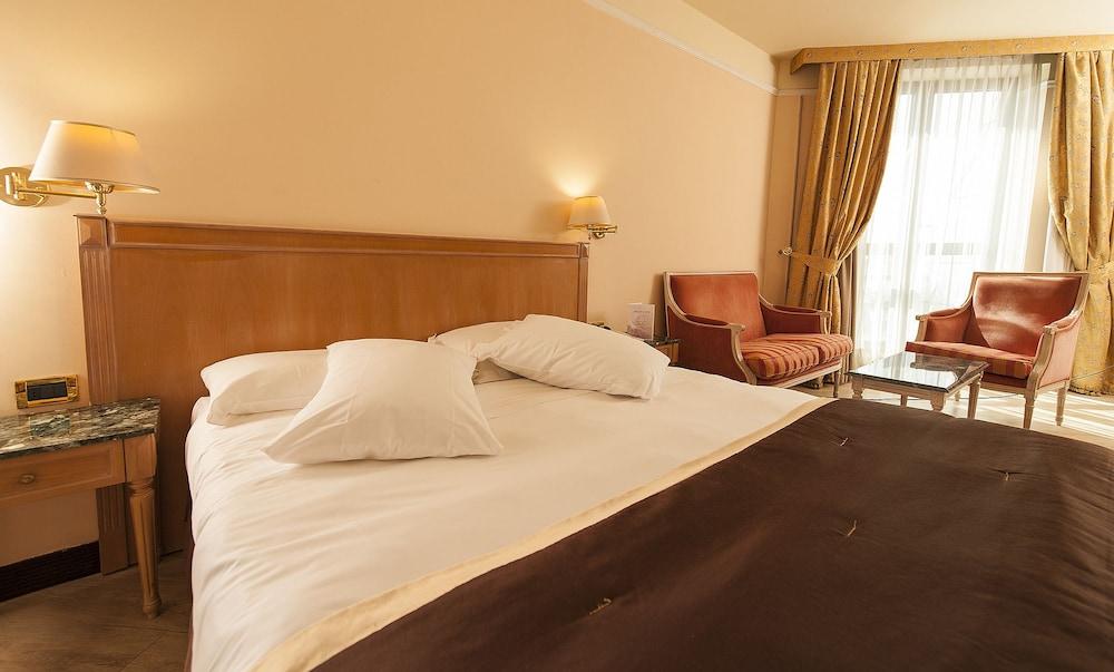 SHG Hotel De La Ville Vicenza Esterno foto