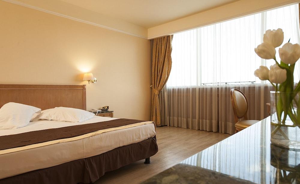 SHG Hotel De La Ville Vicenza Esterno foto